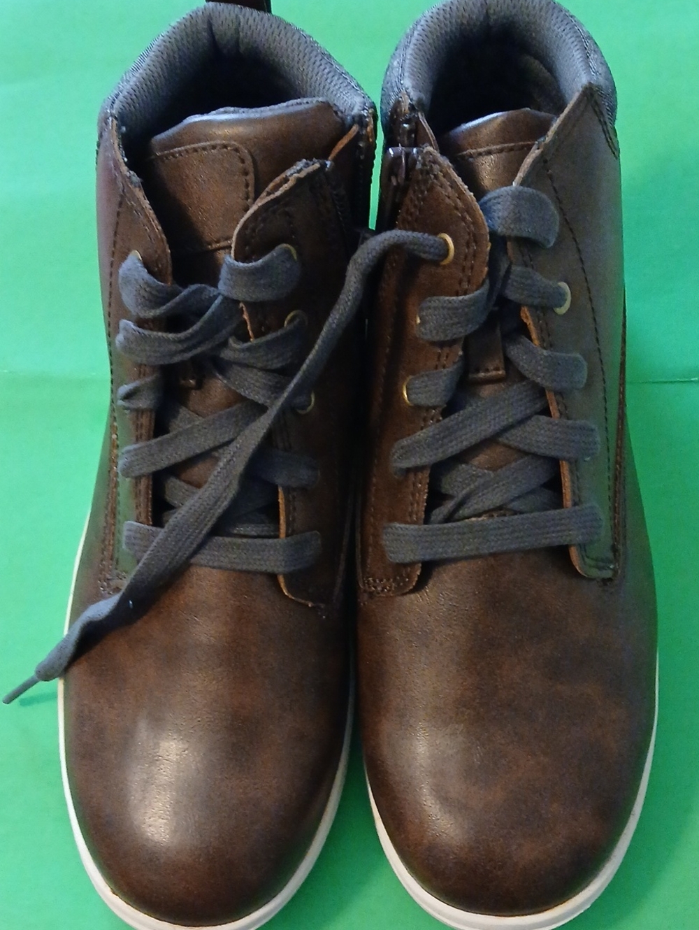 Cat & Jack High-Top Casual Sneakers/ Hiking Boot
